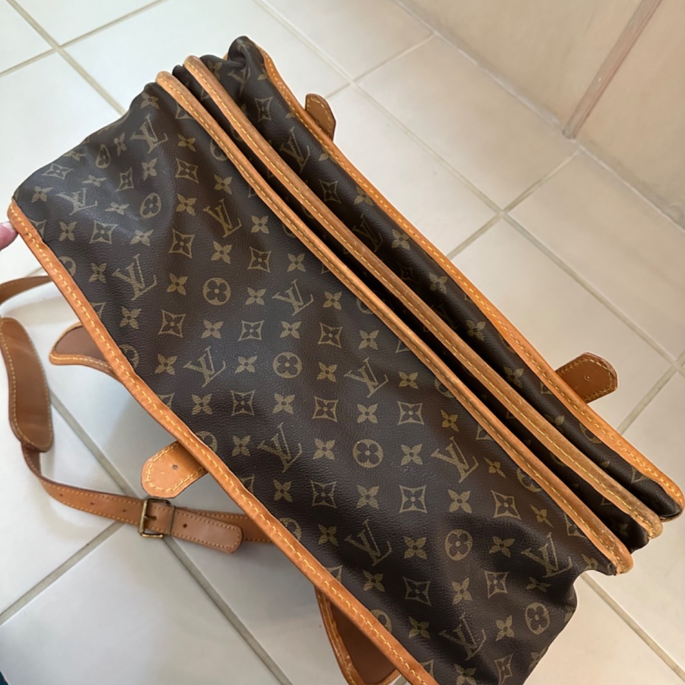 Vintage Travel Bag - Picture 6 of 8